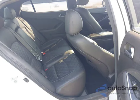 2015 Kia Optima Sxl Turbo z USA, uszkodzony, nr VIN 5XXGR4A65FG375128